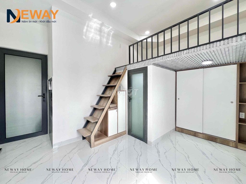 - There's an elevator, clean, secure.