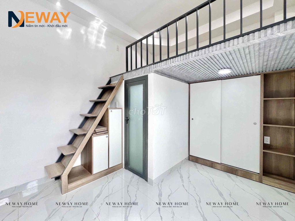 - There's an elevator, clean, secure.