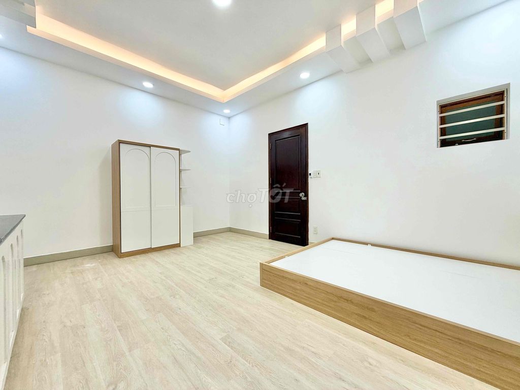 The brothers need a stu room that's super big, and it's just around four million.