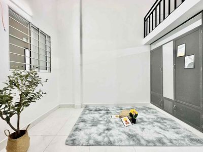 Rent a room with a large student shelter where four people are clear