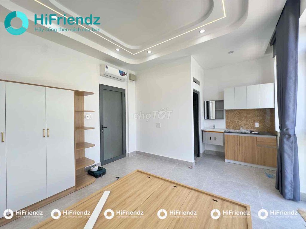 Next to the cliff near nttu Vườn Lài zámé new interior construction