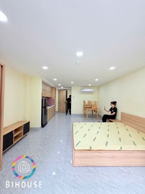 Room 35 m2_Studio and split large balconies_blow 7 m Hồ Văn Huê
