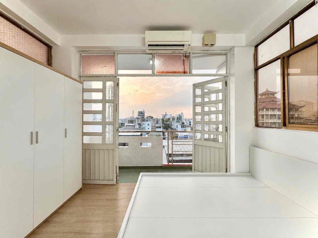 open-house window balcony