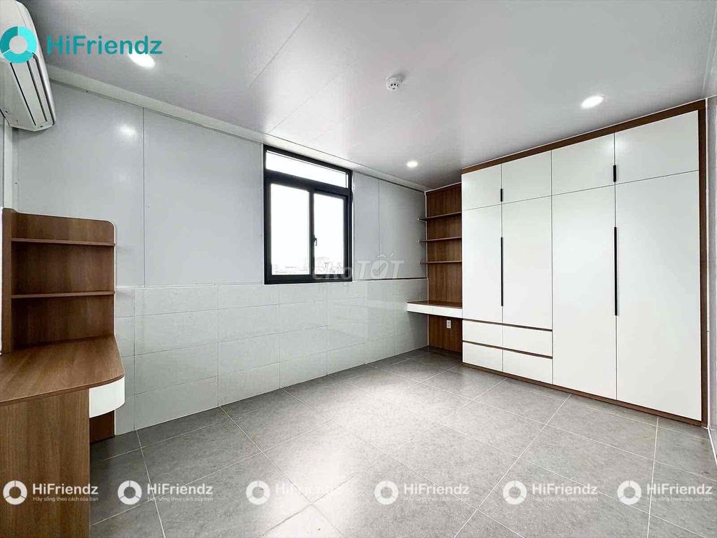 Studio Bancol a full interior bedroom walker.