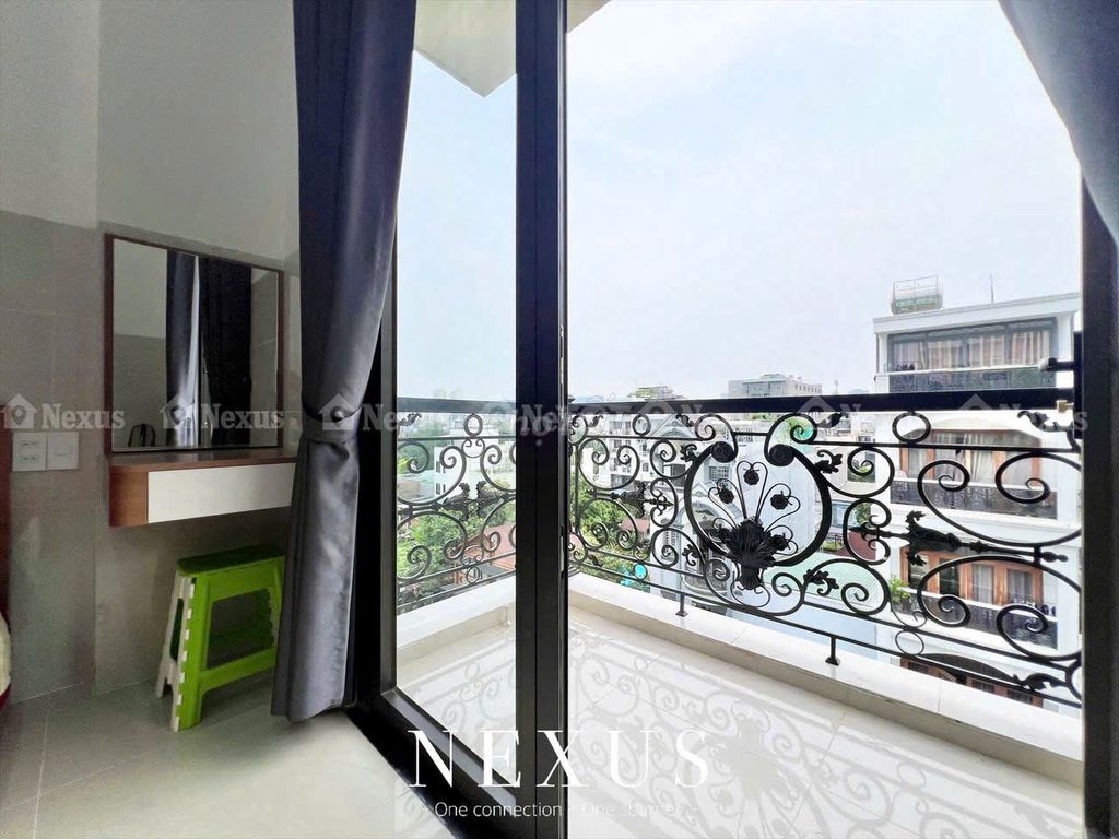 Rent a suite in District 7
