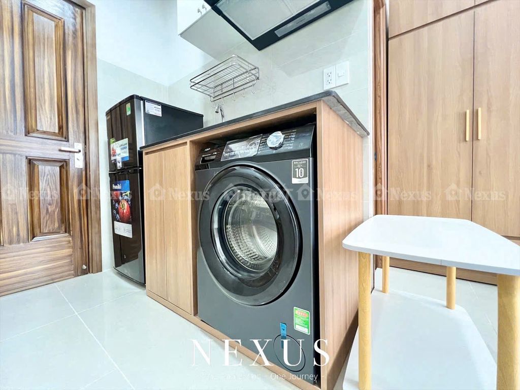Rent a suite in District 7