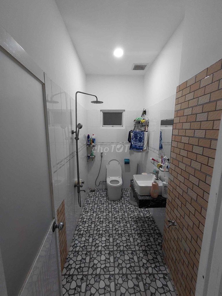 Rooms with air conditioning, closets, beds.