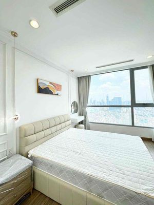 I need to rent out three beautiful interior bedrooms.