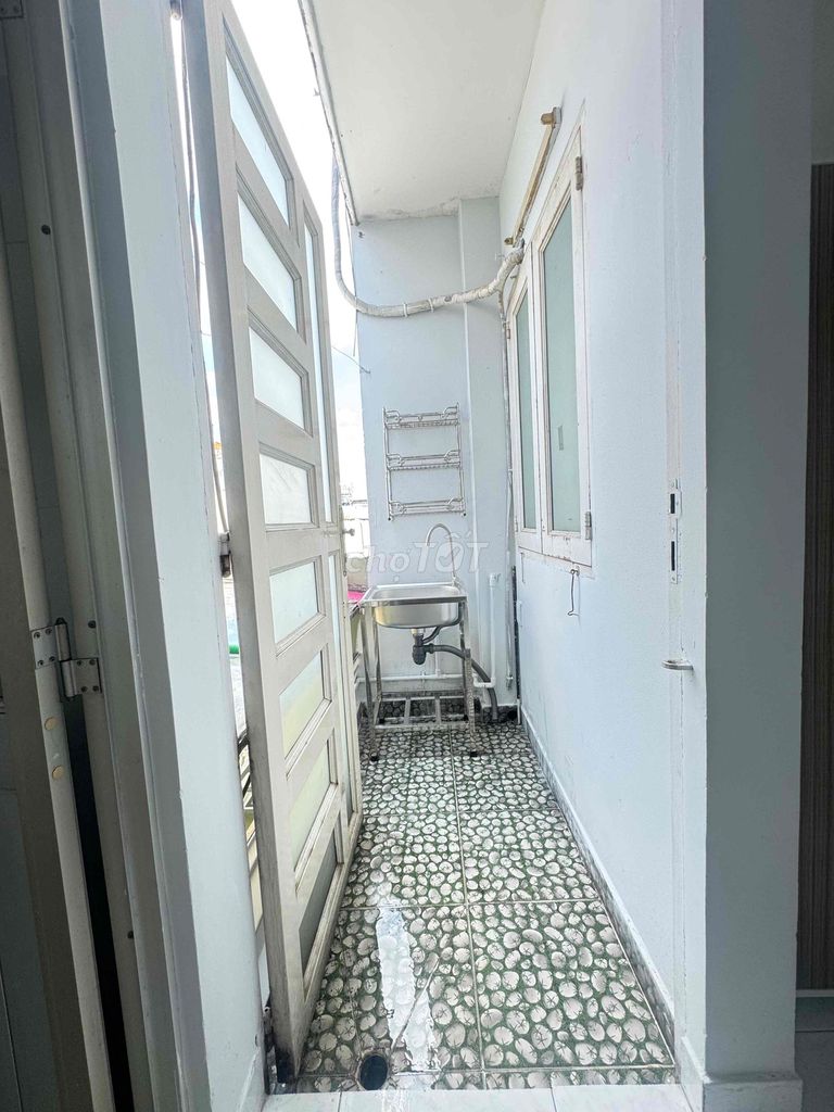 It's the owner of the room at 41/6 Nguyễn Oanh-710 Gò Vấp