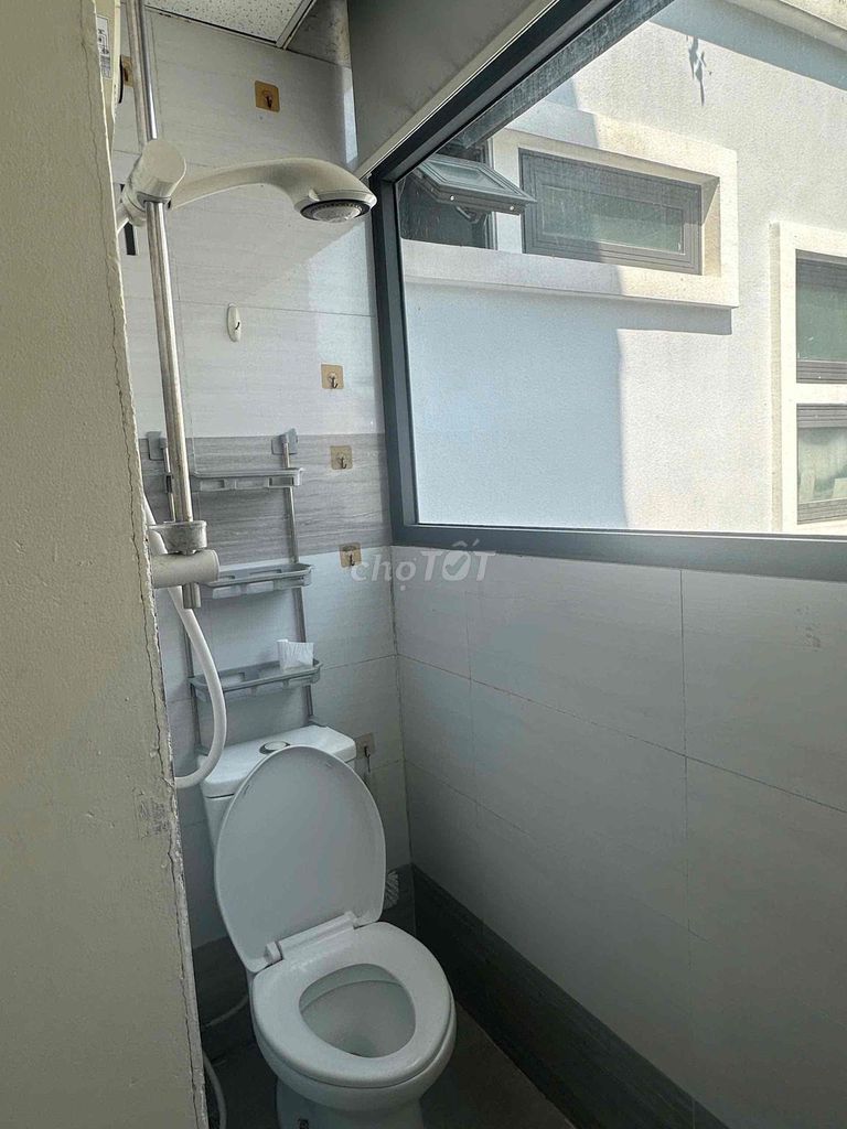 Check out Nguyễn Công Hoan walk-out pxl