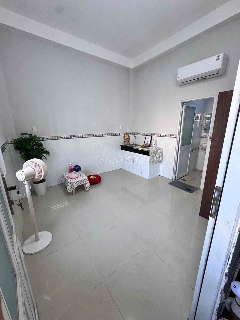Draw window/ lobby window 3 million450 air conditioning + cabinet