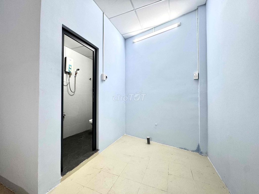 The basic hessv hotel room right here in the Vittel Reconciliation Market, cmt8rd.