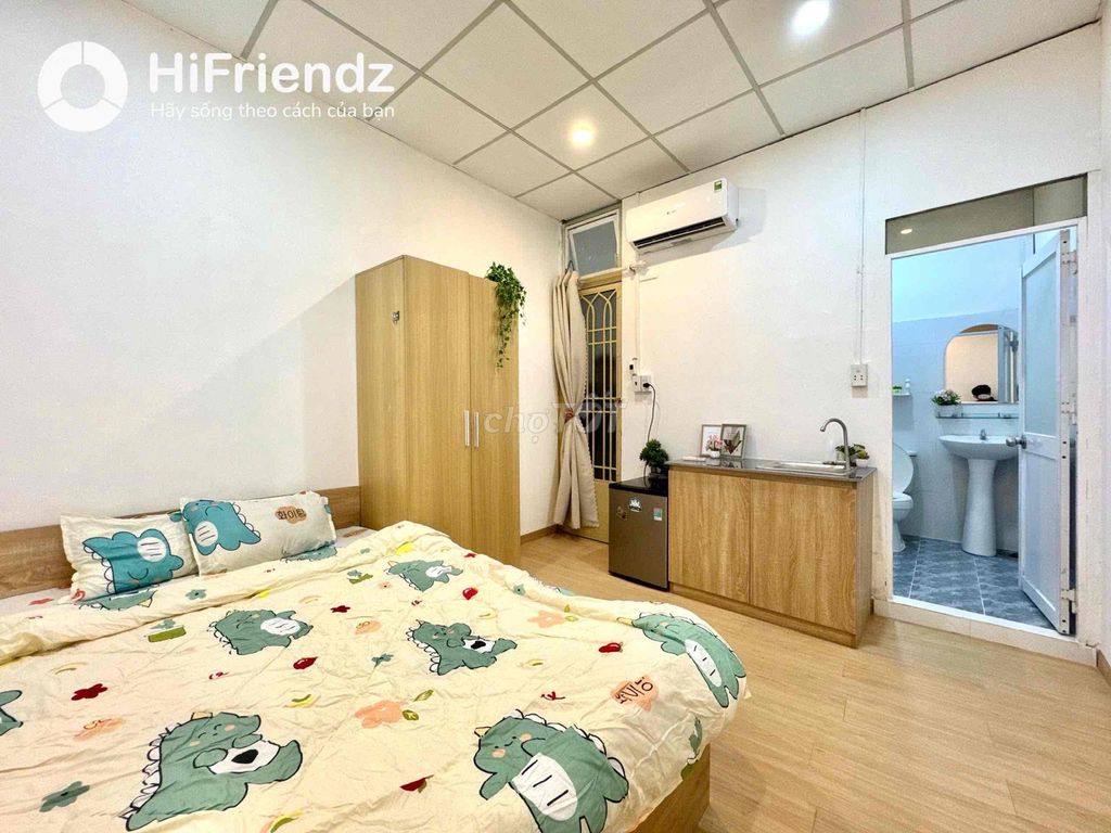 Hssv's room is just off the coast of Hoàng Sa in 1-3-climate district, full interior.