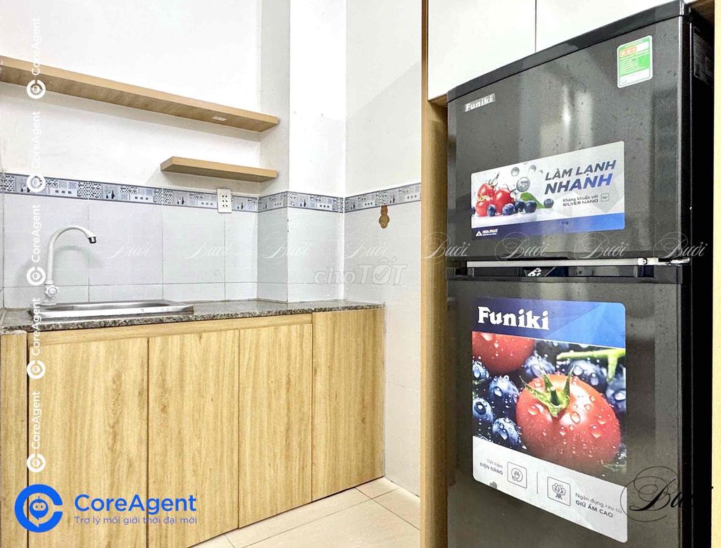 Studio Full Seven... 3.8 million with his own kitchen, refrigerator...