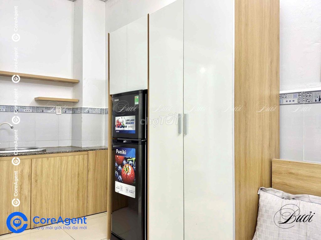 Studio Full Seven... 3.8 million with his own kitchen, refrigerator...