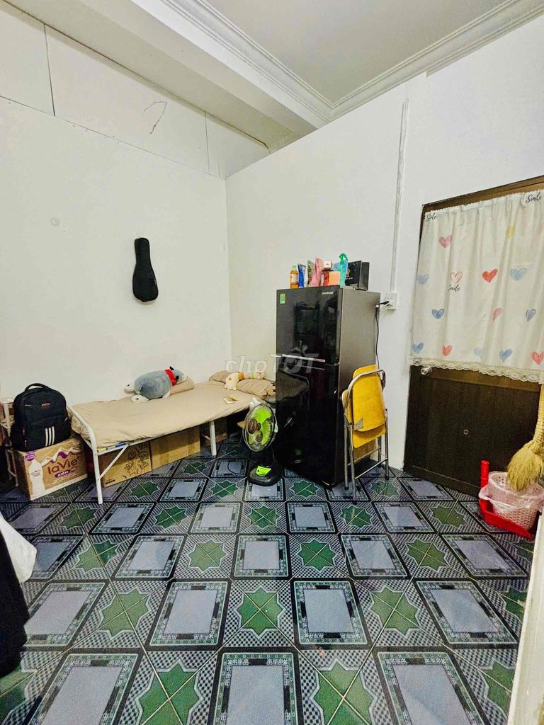 (HICK) Bình Thạnh - The nice room of the private toilet is cheap.