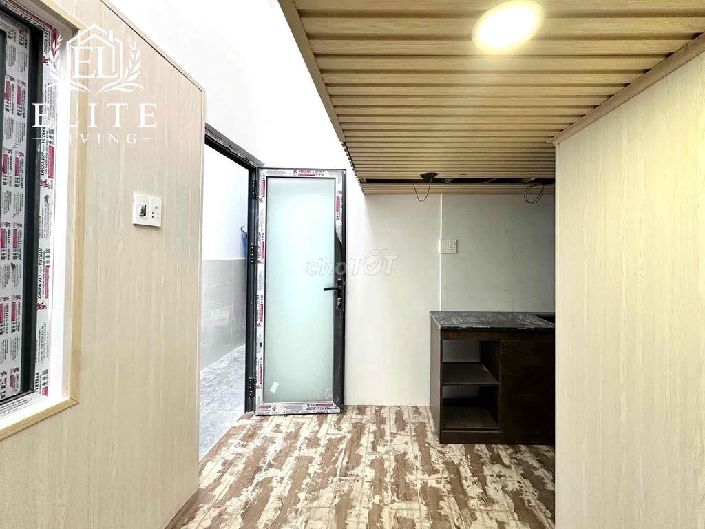 The new balcony room is called Metro Thủ Đức Hàn Thuyên.