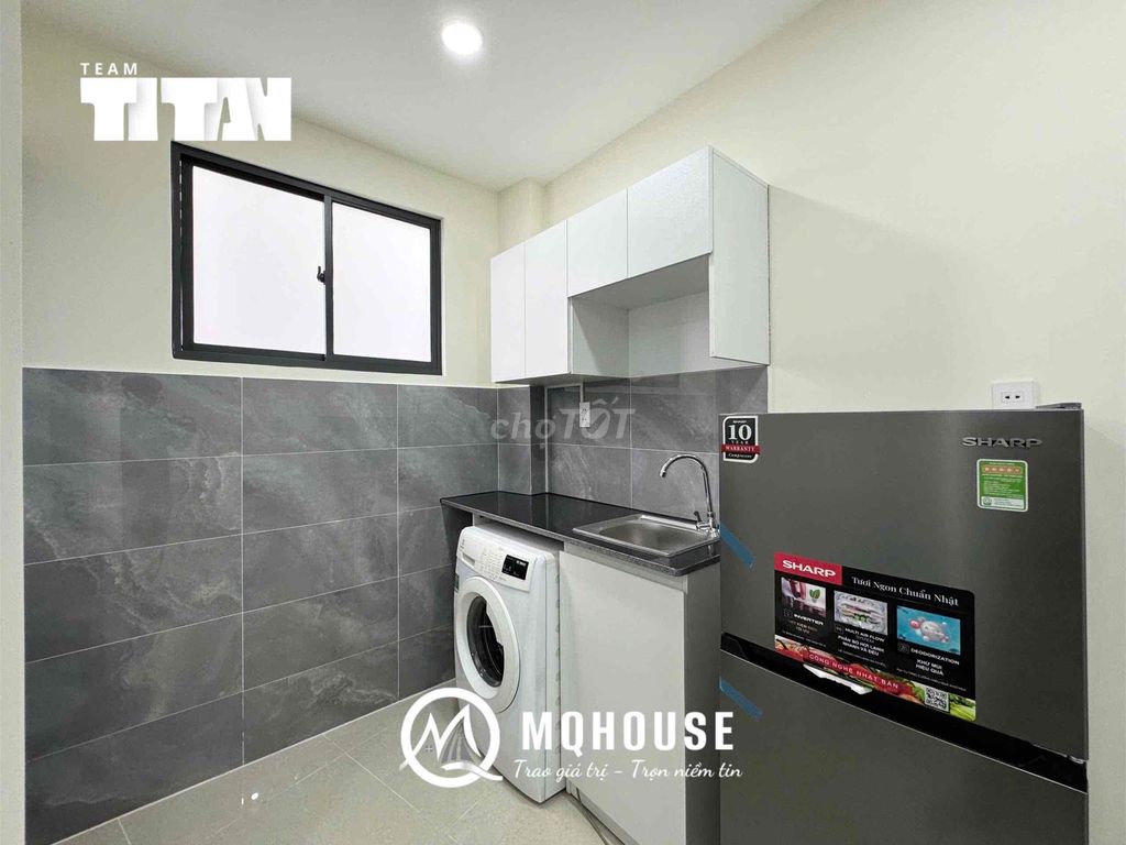 Studios have private washing machines near the Market of Citizens, American College, University of Lang &
