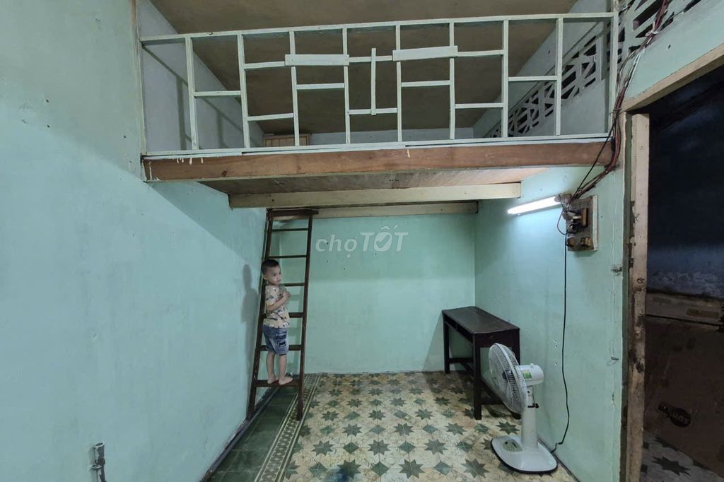 The main market middle room.