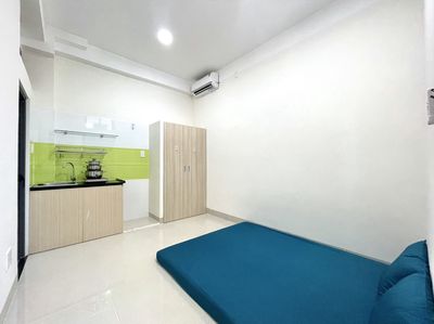 The master room is a full interior close to the park intended to fall 4 Phú Nhuận