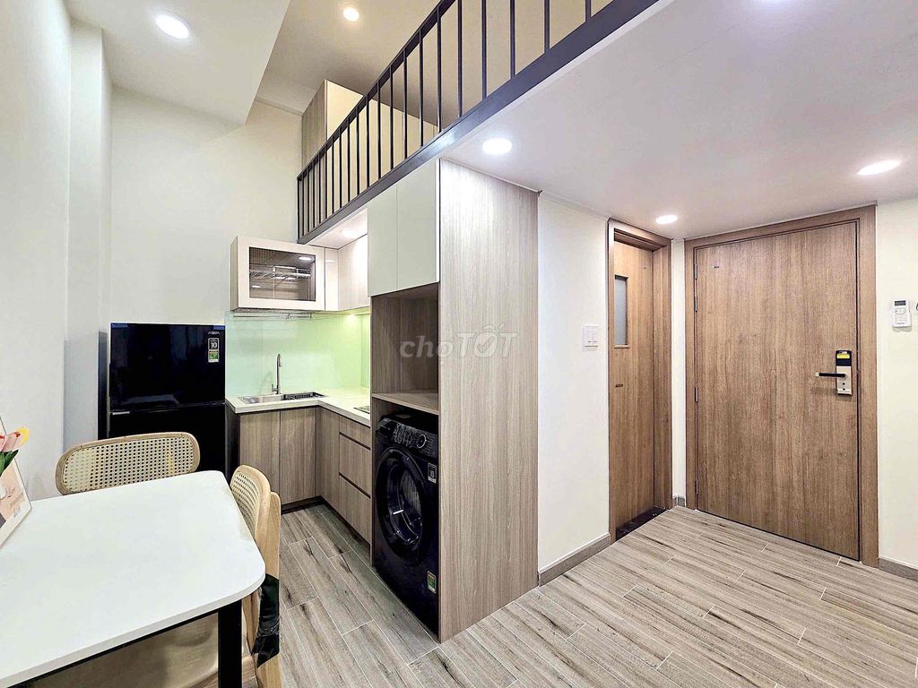 Full interior right on Nguyễn Thị Thập