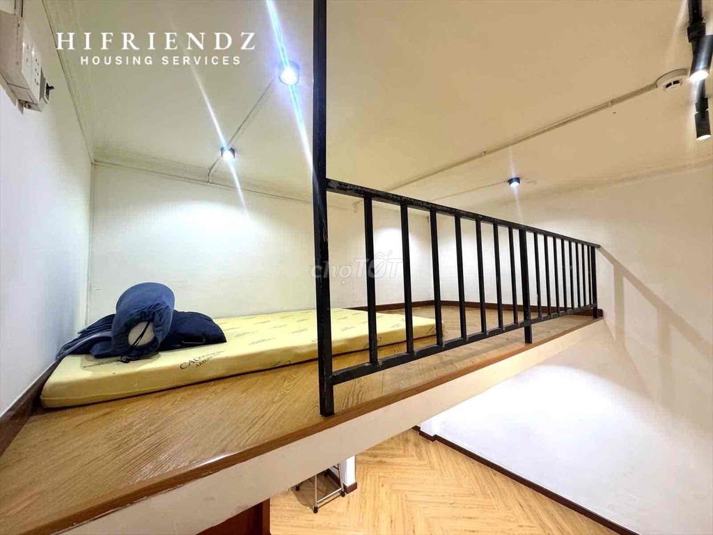 This is a super-beautiful, wide room right here in the Y-word bridge, sgu, nhsp, ktn, ktn...