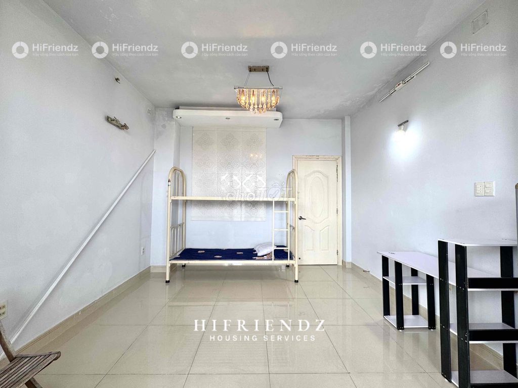 A student's room has a wide balcony, Nguyễn Trãi front, District 5.