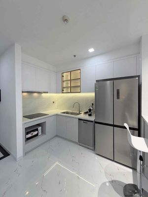 We'll double your rent for the Laomes view room.