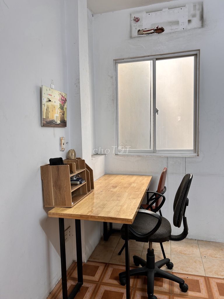 Get a room for Full Home. 3.5 million near the oil market.