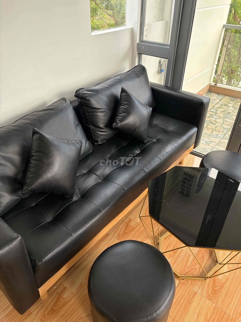 service apartment full/free, clean, custom design