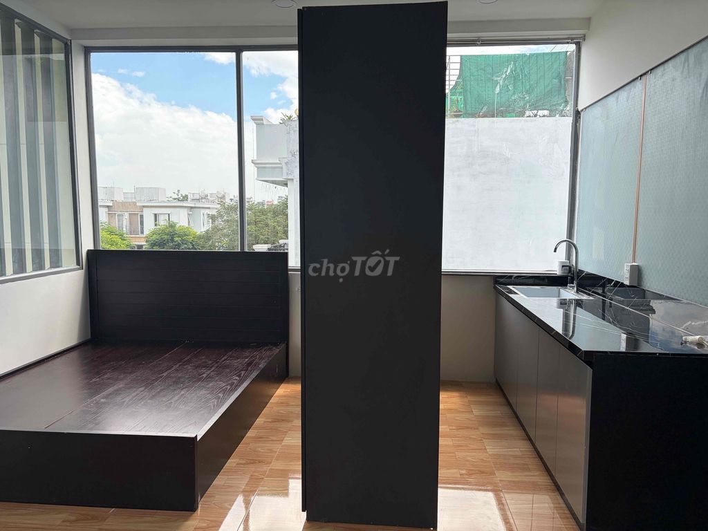 service apartment full/free, clean, custom design