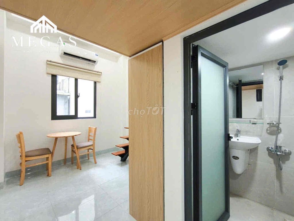 Cheap motel with cool open sky windows right at Lê Trọng Tấn - aeon tp