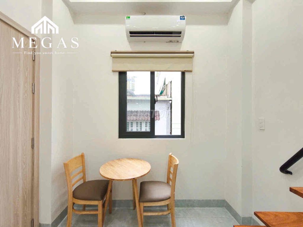Cheap motel with cool open sky windows right at Lê Trọng Tấn - aeon tp