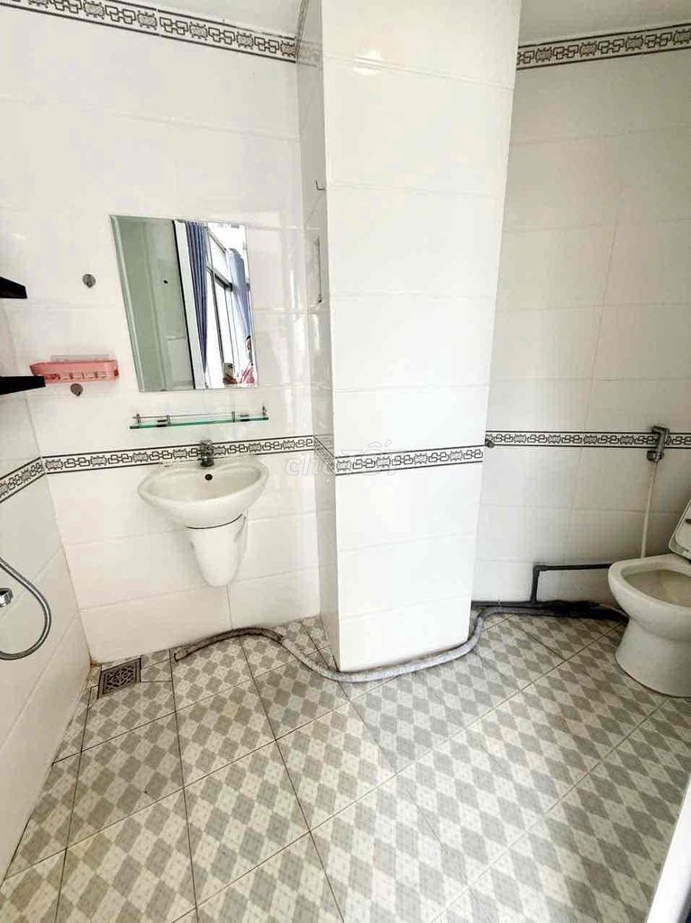 Rent room in Phú Nhuận, near the house park.