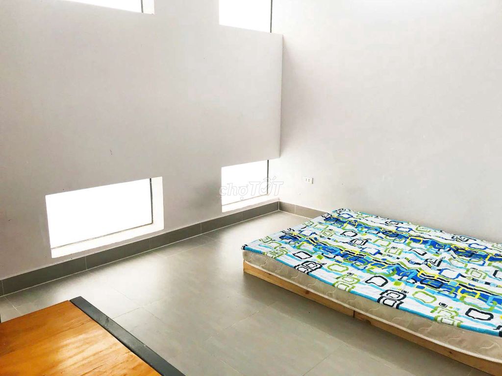 Rent room.