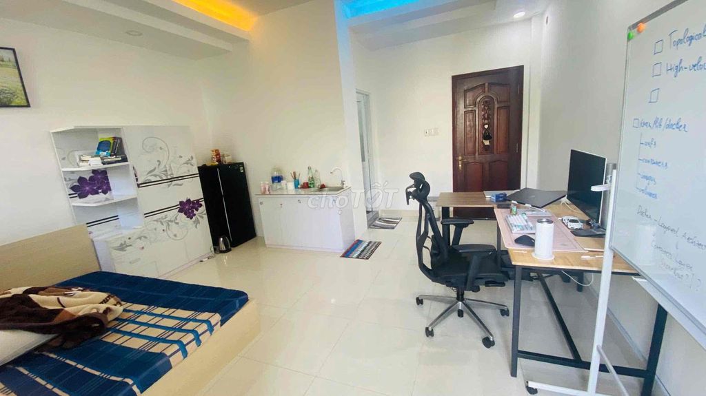 Studio Full Home Service 30 M2 Sedeco Area near the rmit