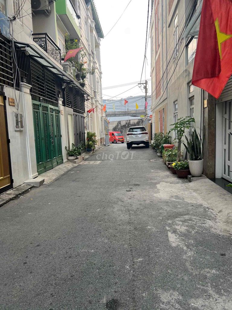 Rent a suite - face the city, Thủ Đức