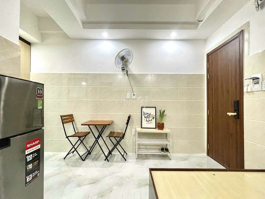 Rent room.