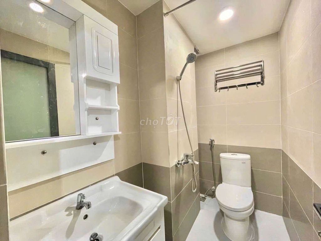 Rent room.