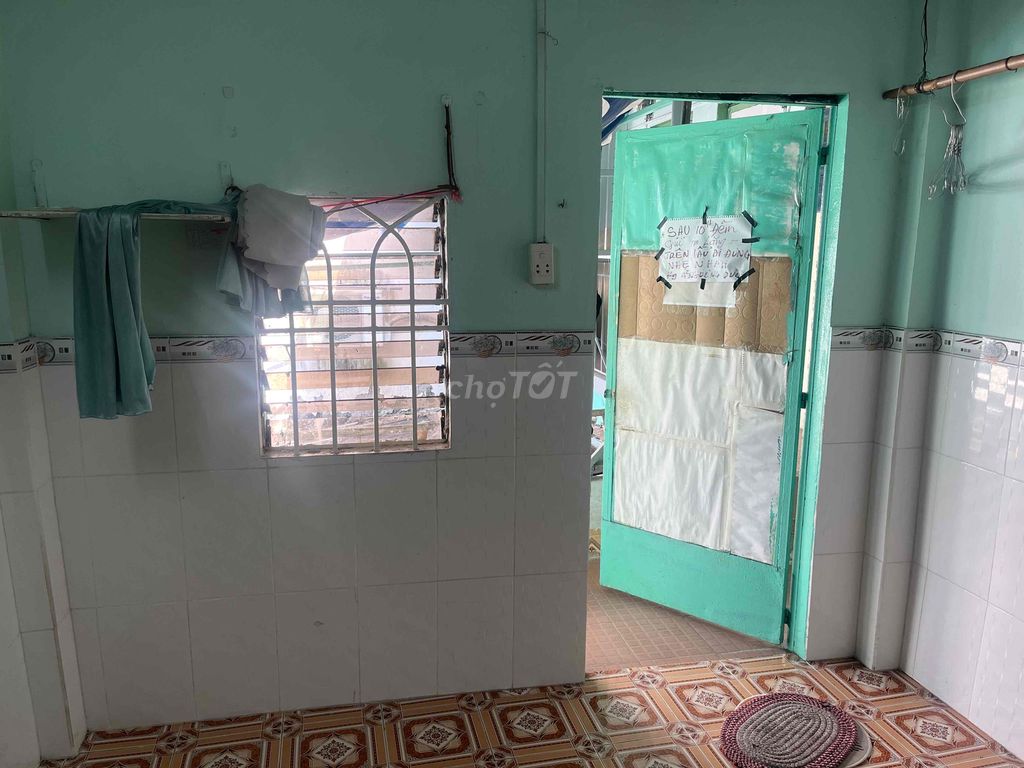 Rent room near cheap exchange-- log for homeowner--