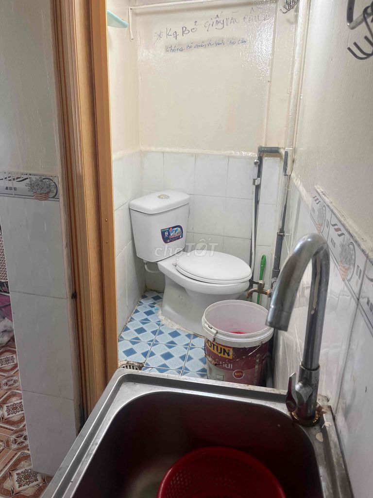 Rent room near cheap exchange-- log for homeowner--