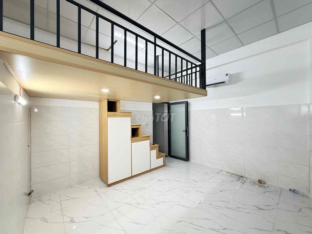 Open the new house in Vườn Lài right now.