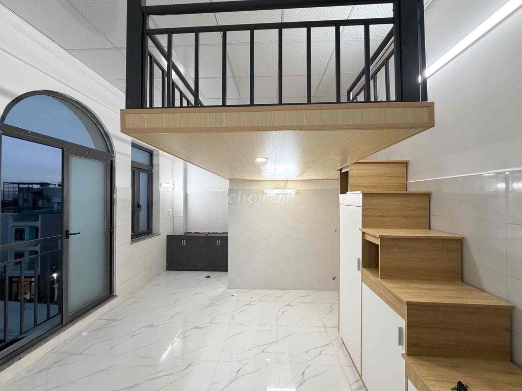Open the new house in Vườn Lài right now.