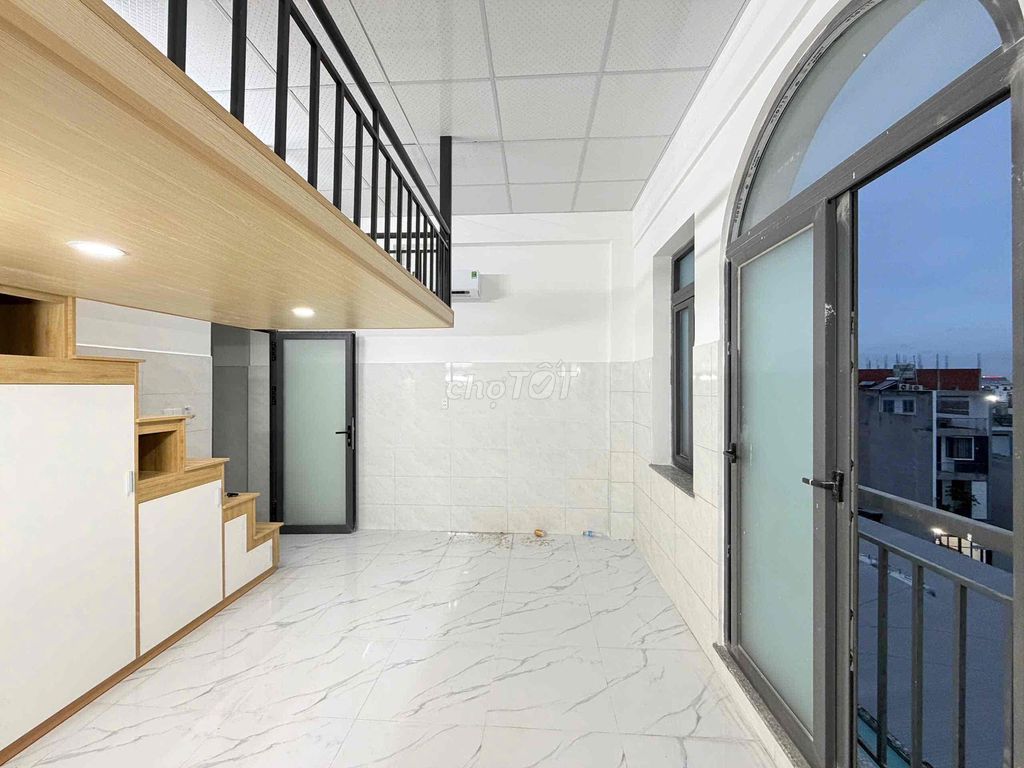 Open the new house in Vườn Lài right now.