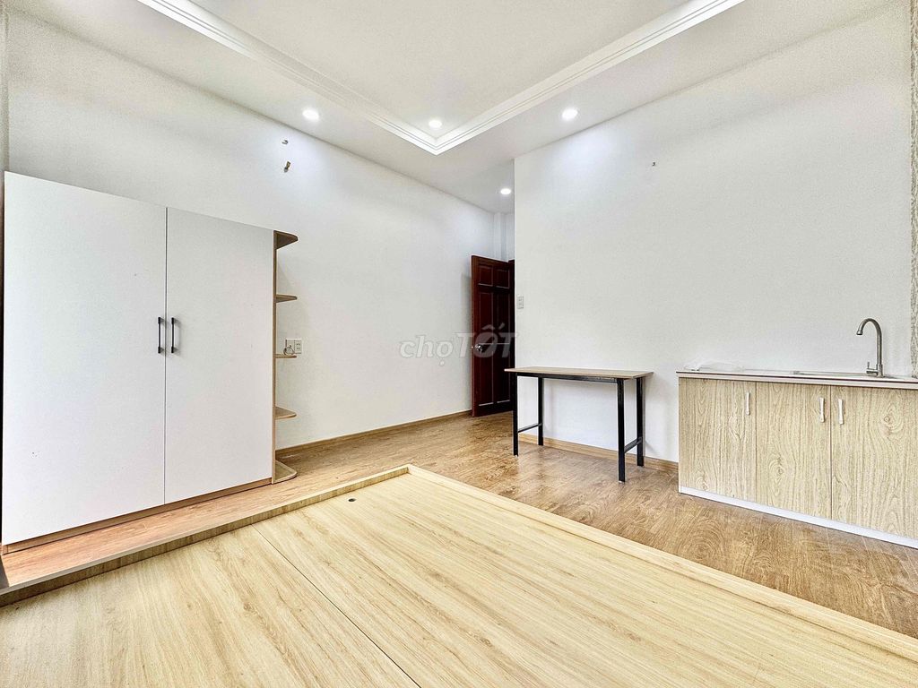 Rent the balcony window full interior line for Gò Vấp