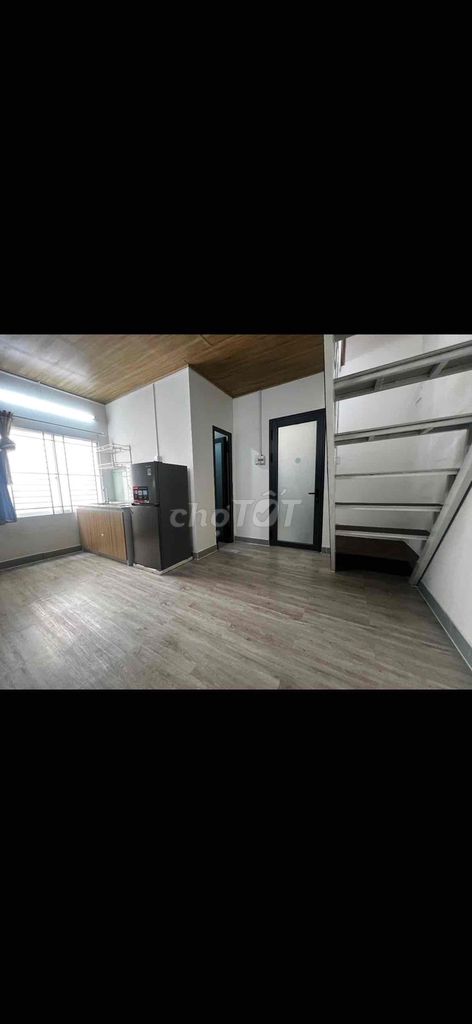 It's owner of the Kitt who has a 2.8/8-foot Phú Nhuận office that costs 9.5 million Em