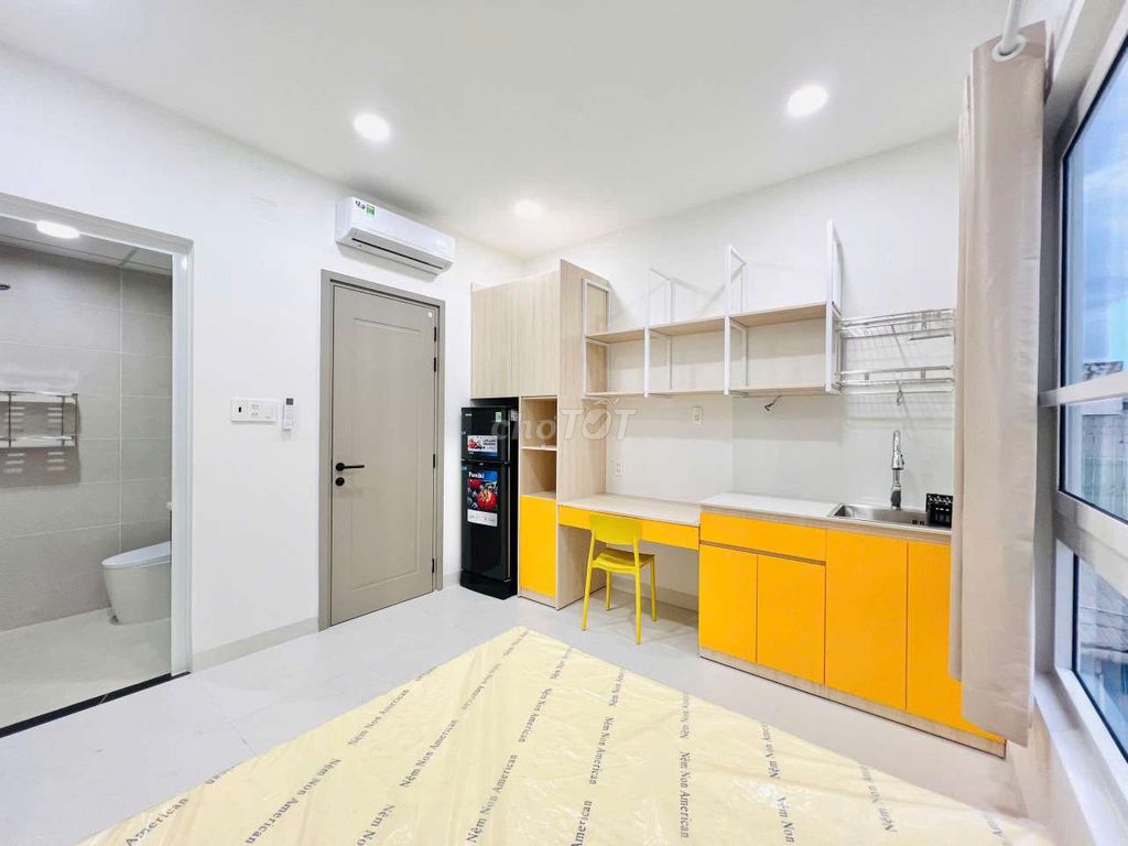 Rent room.