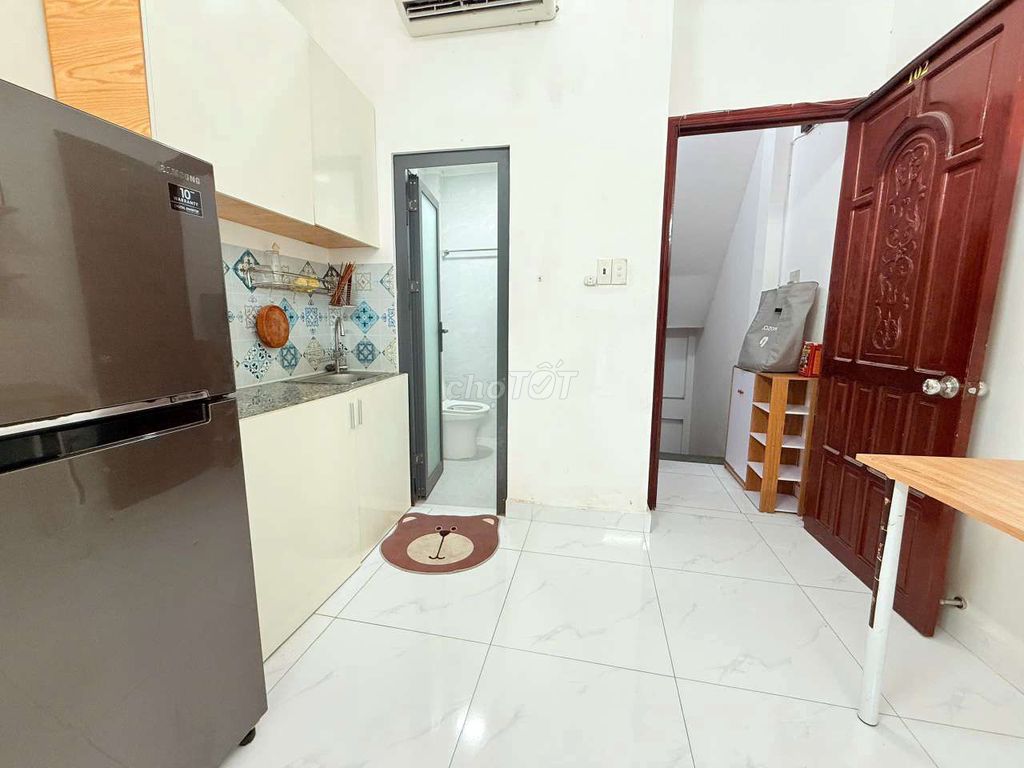 Rent room.
