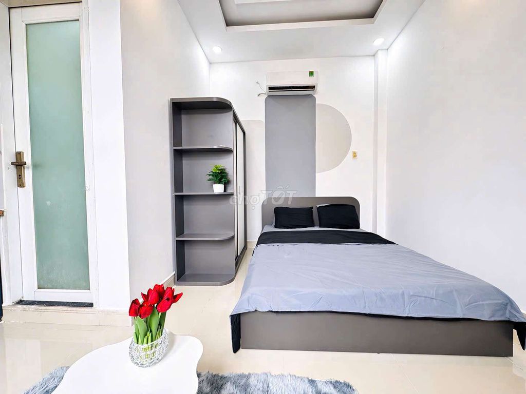 Rent room.