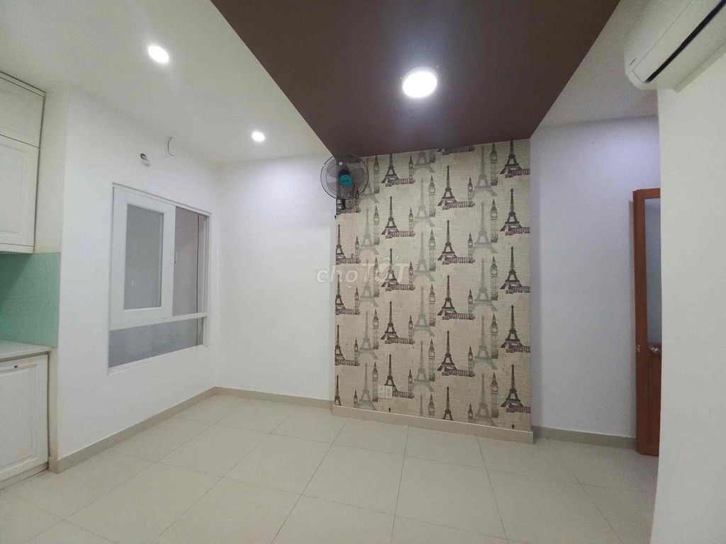 Room 20 m2 Districtaryary 3